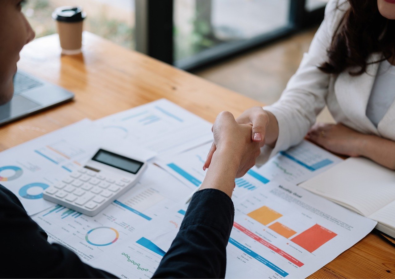 圣树唤歌：三年前注册的抖音账号