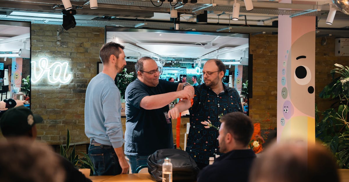 买卖微信号码：T6APP详情下载教程