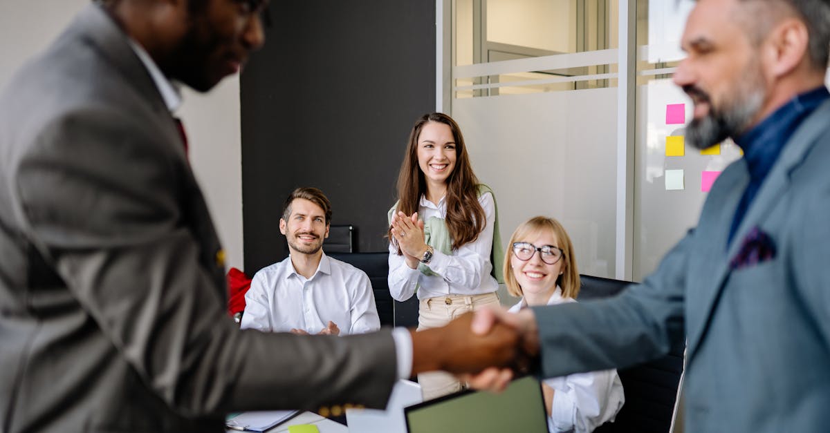 一拳超人:最强之男:有什么平台招话费代理